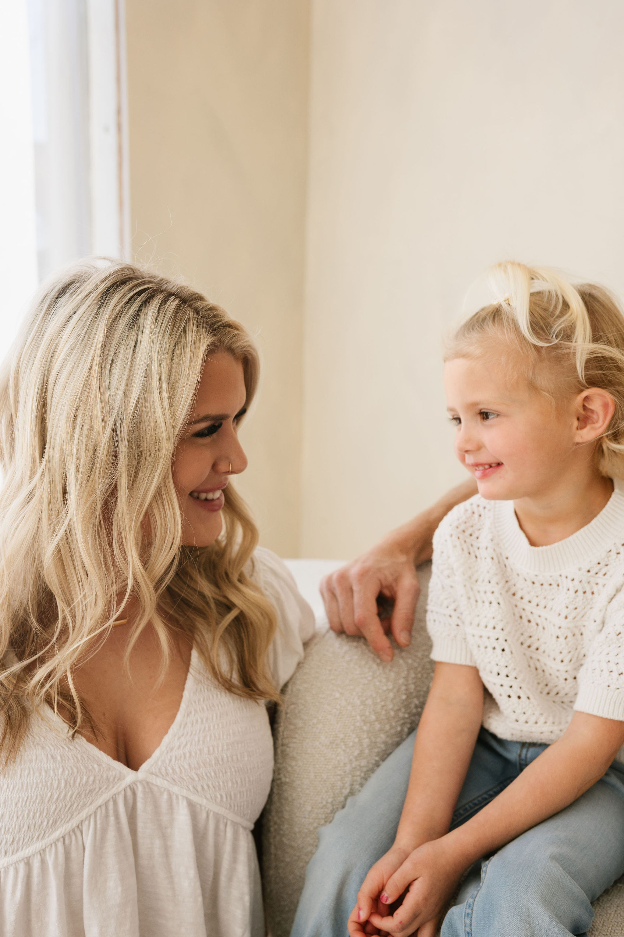 Averie and Lumen sharing a sister studio moment